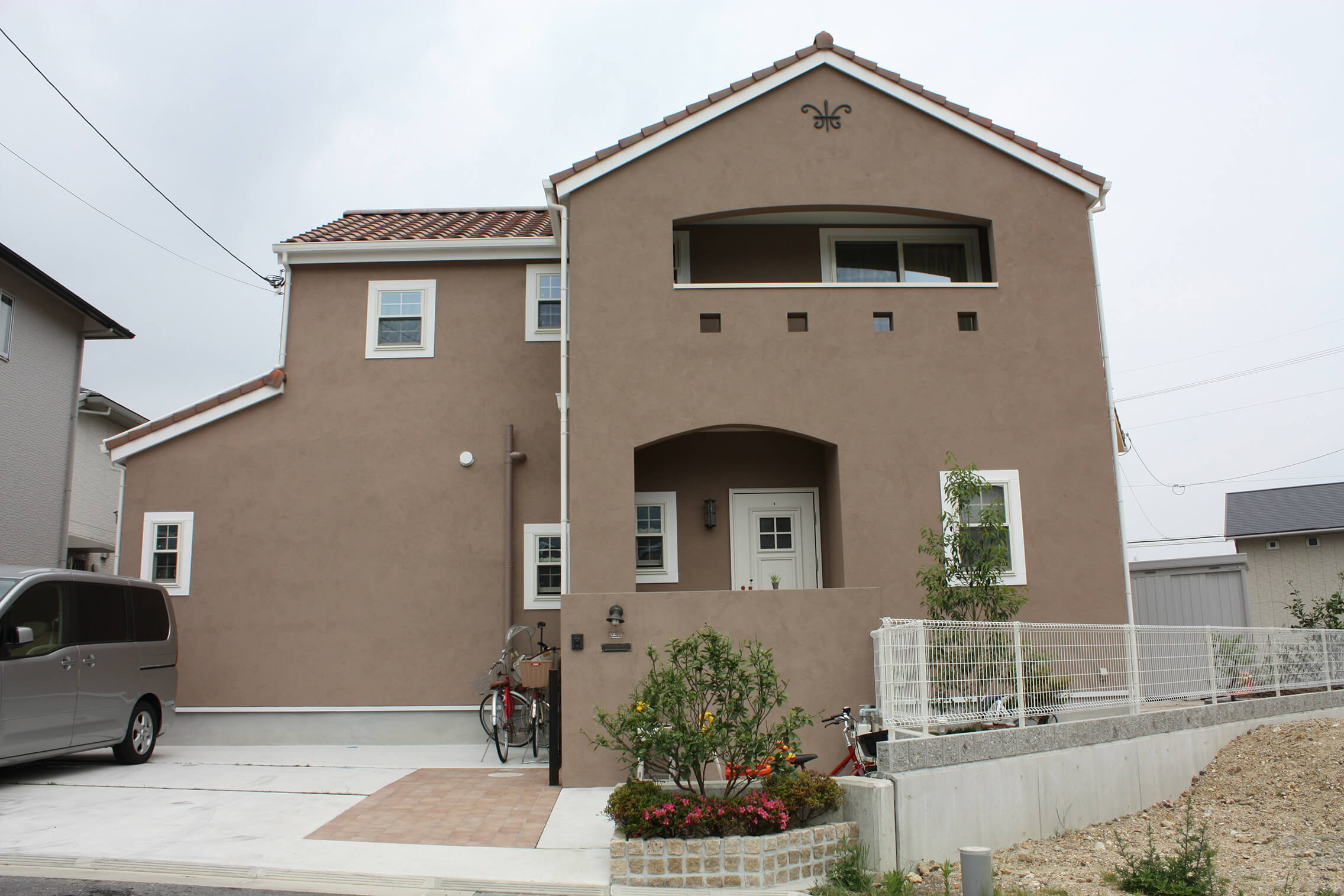 ナチュラルで明るいフレンチカントリーの家の写真1