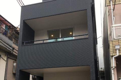 住吉区の3階建Ｋ様邸、間もなく完成です。