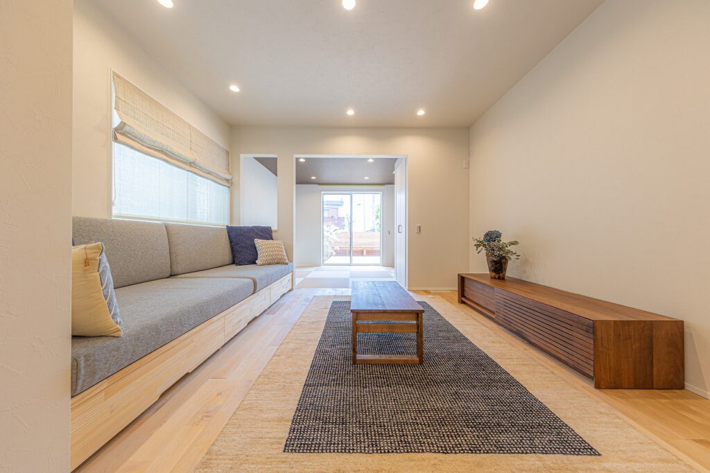 大阪で家具から始める家づくりなら大阪狭山市のリーフアーキテクチャ