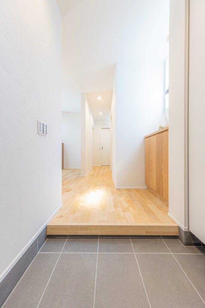 大阪で天然木フローリングのショールームは大阪狭山市のリーフアーキテクチャ