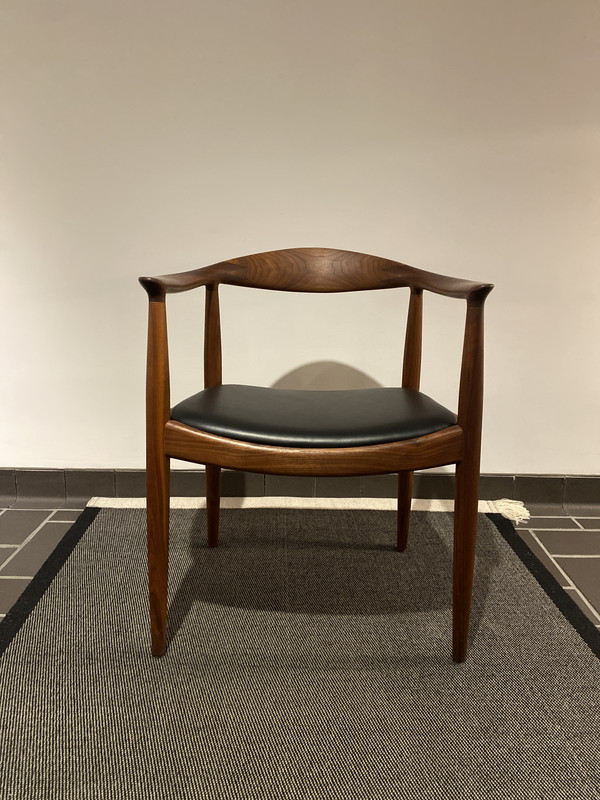 大阪狭山市、堺市、河内長野市で新築なら家具から始める家づくりのリーフアーキテクチャ