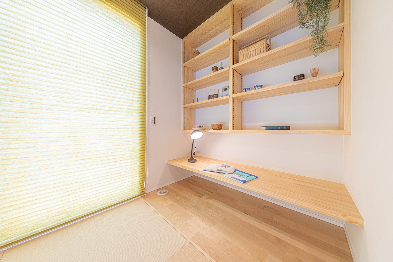 大阪狭山市、河内長野市、富田林市、堺市、和泉市で和室書斎付きの住宅はリーフアーキテクチュア