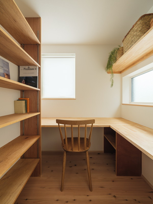 山を眺める家の写真16