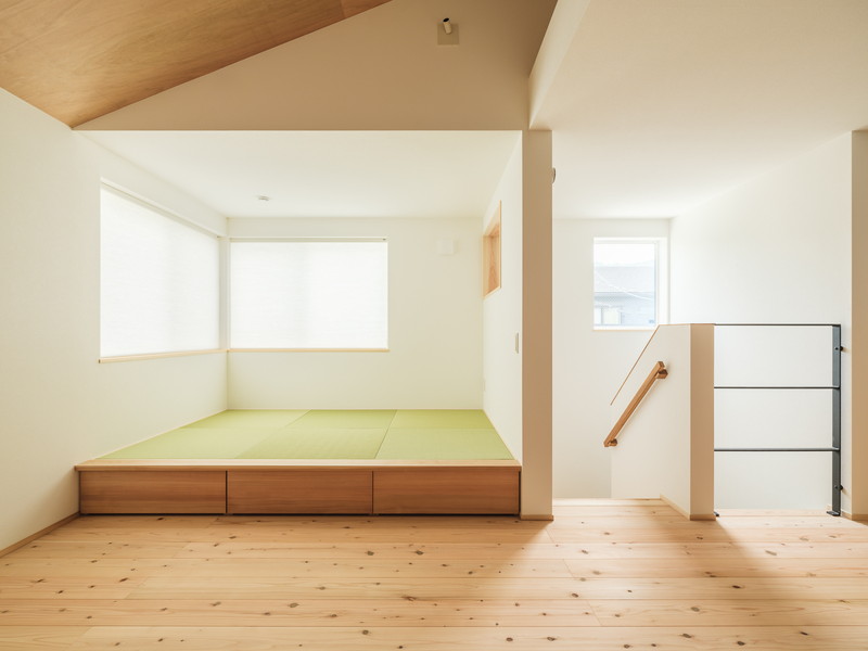 山を眺める家の写真17