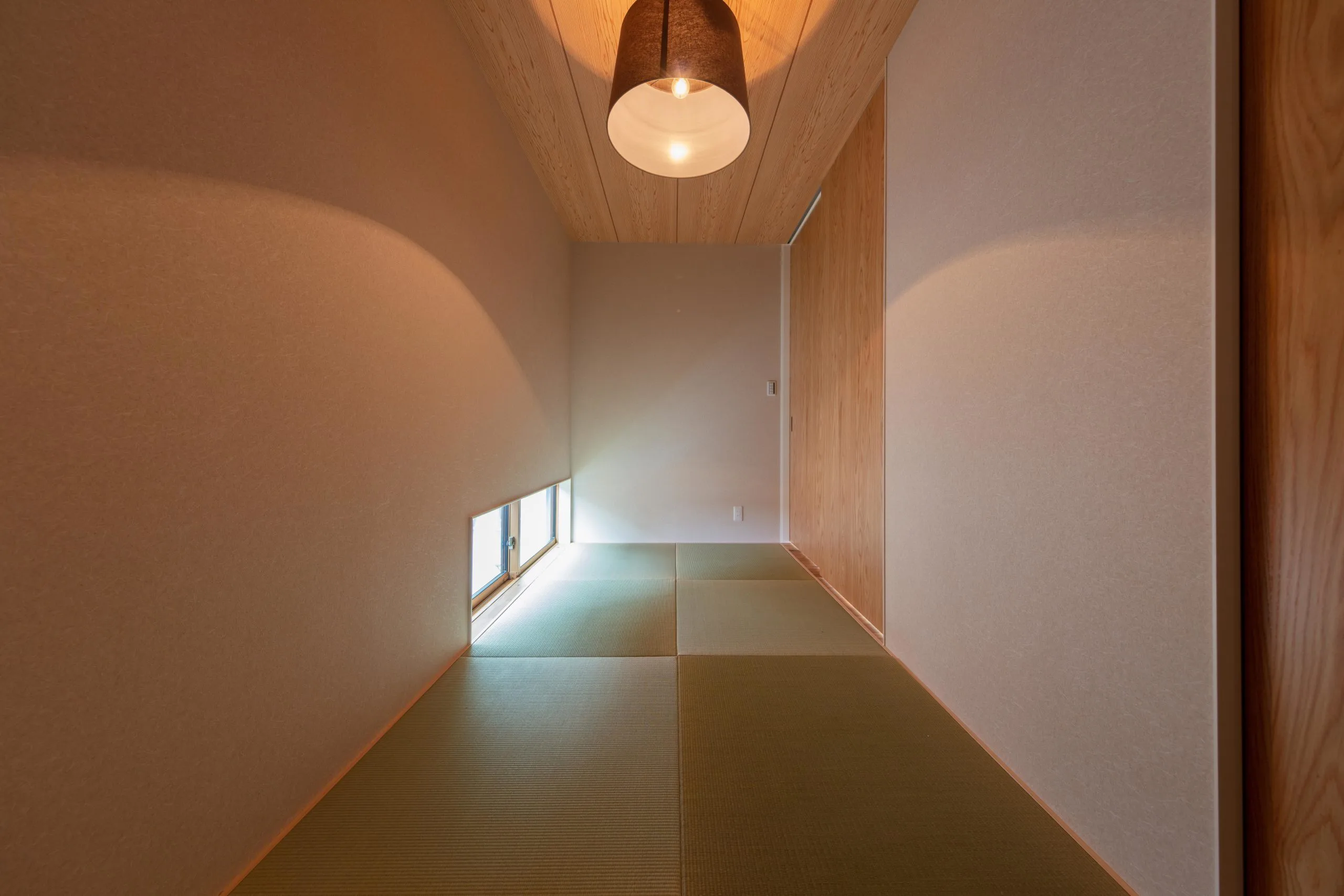 宝塚市の変形狭小地に建てたＺＥＨの家　の写真9