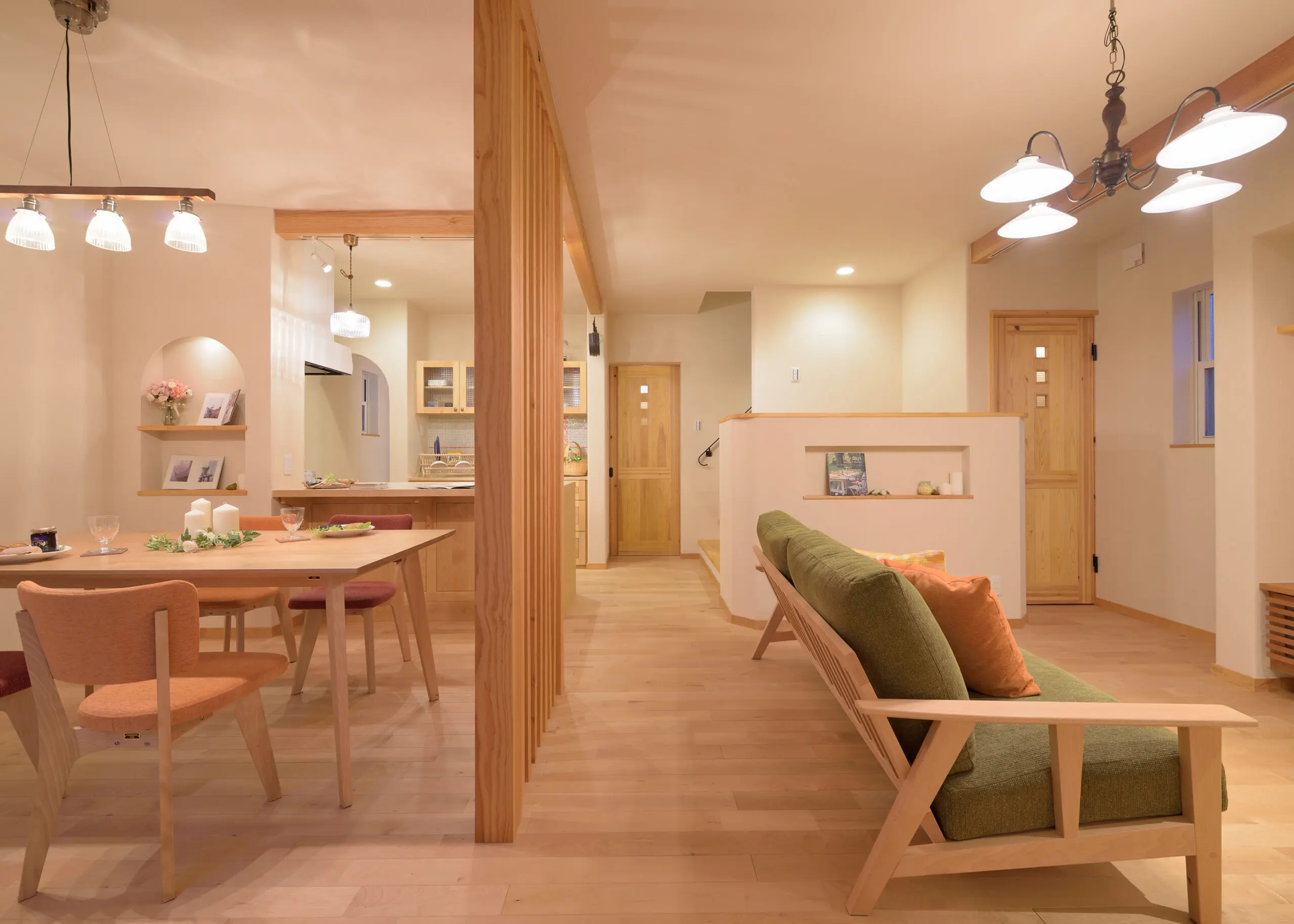 外で過ごしたくなるプライベートテラスのある家　の写真3