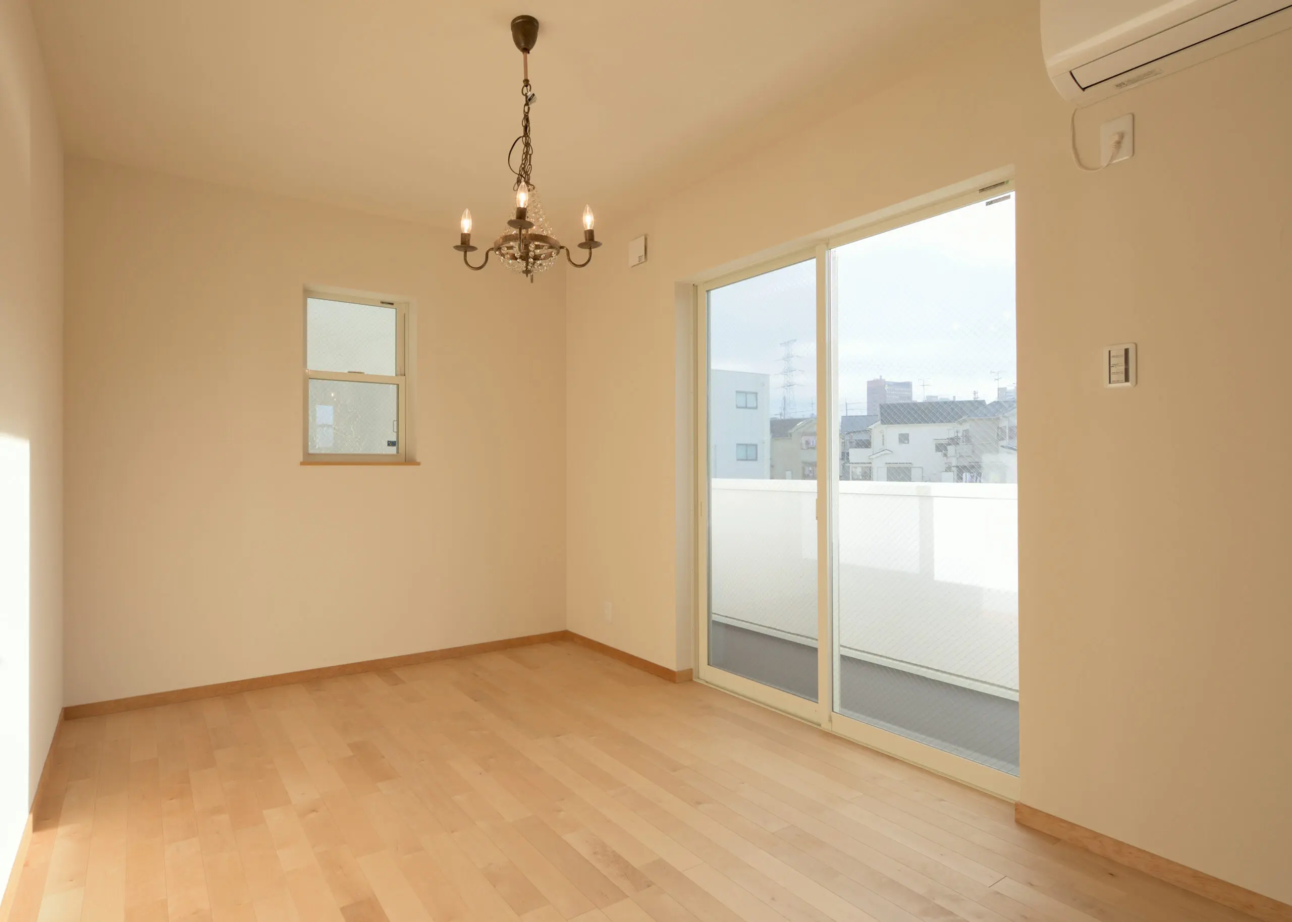 外で過ごしたくなるプライベートテラスのある家　の写真6