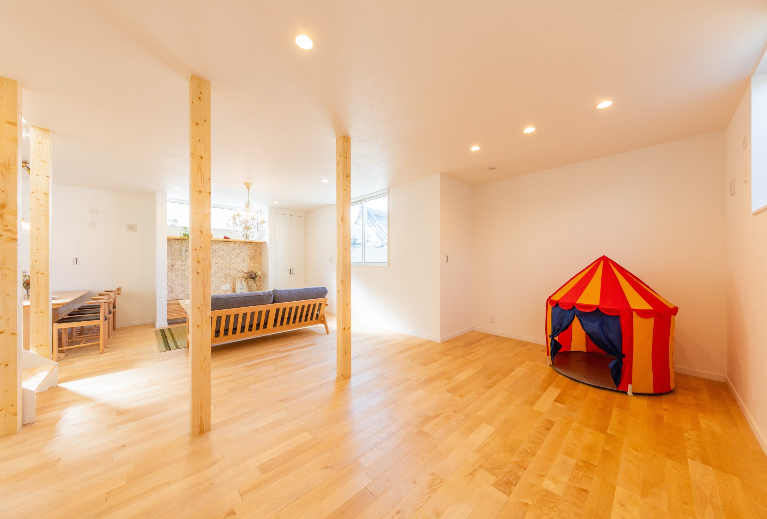 大阪市住吉区に建つ白を基調としたシンプルモダンな家の写真7