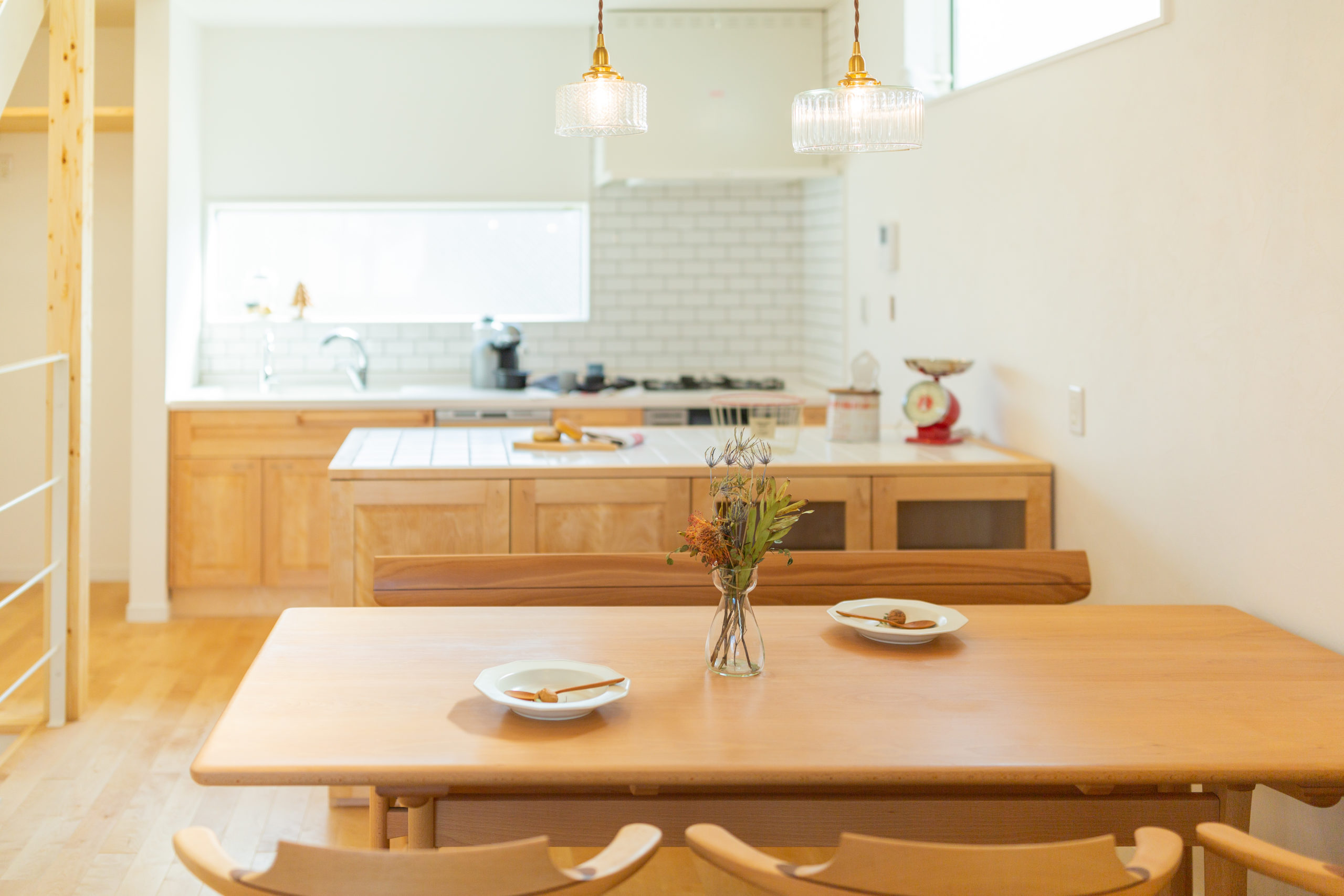 大阪市住吉区に建つ白を基調としたシンプルモダンな家の写真3