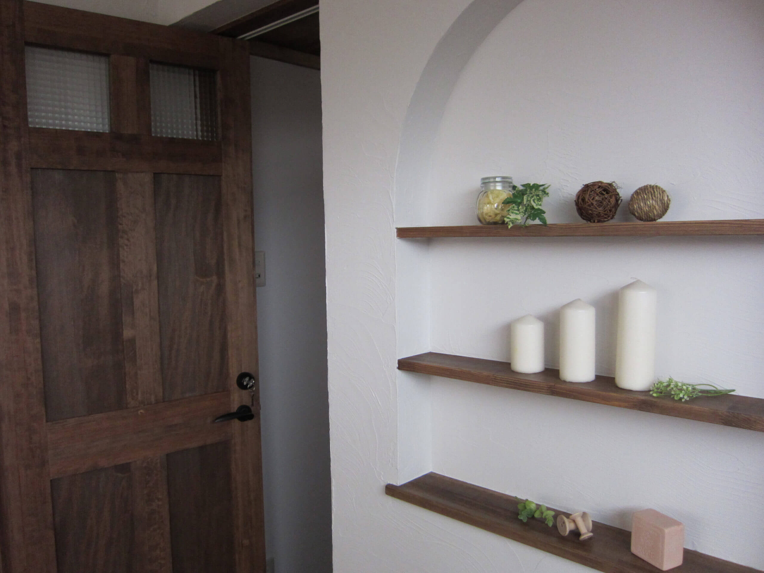 1階と2階でテイストの違う2世帯同居住宅の写真2