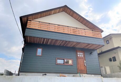 三角屋根の家のイメージ