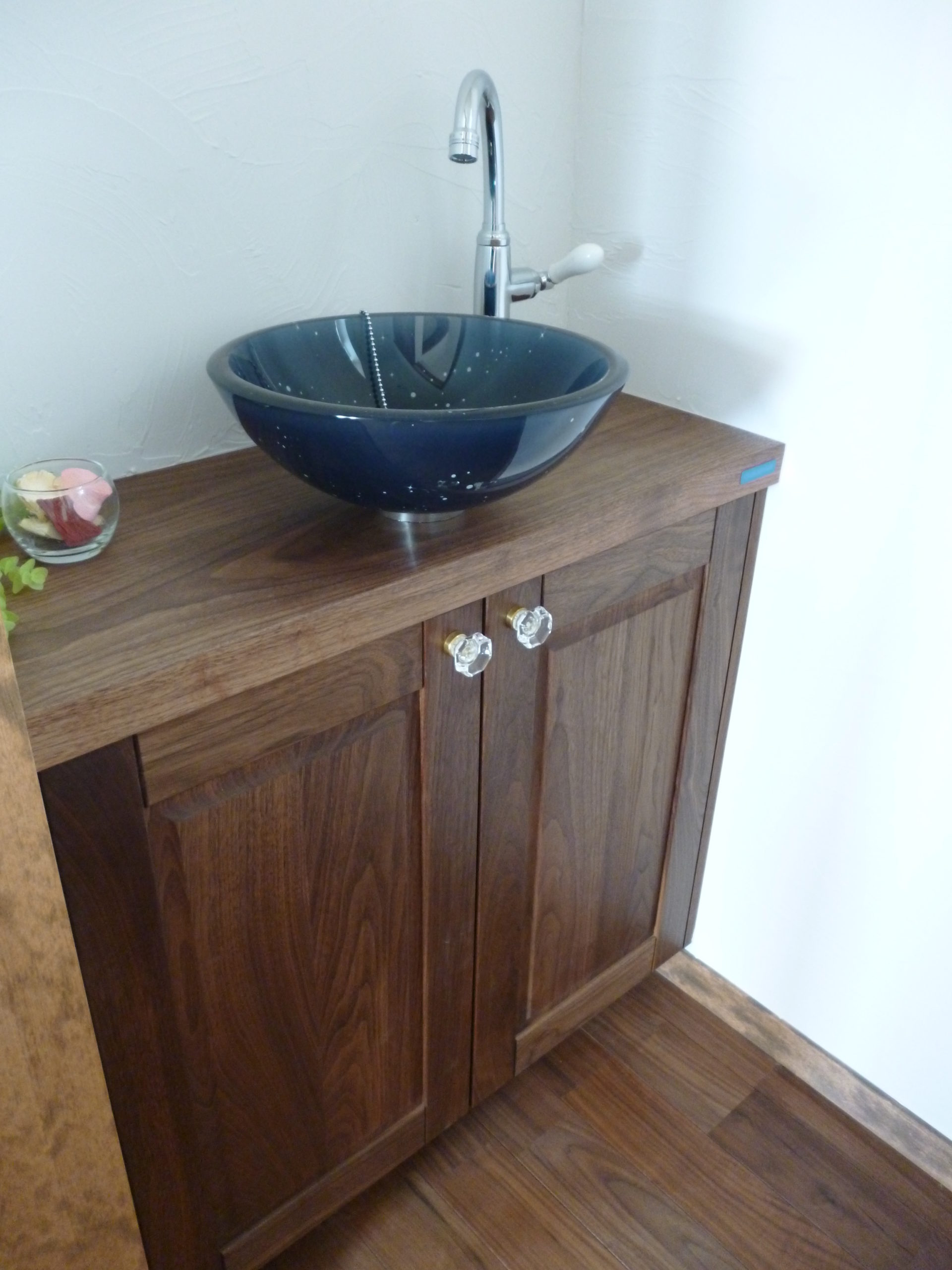 1階と2階でテイストの違う2世帯同居住宅の写真11