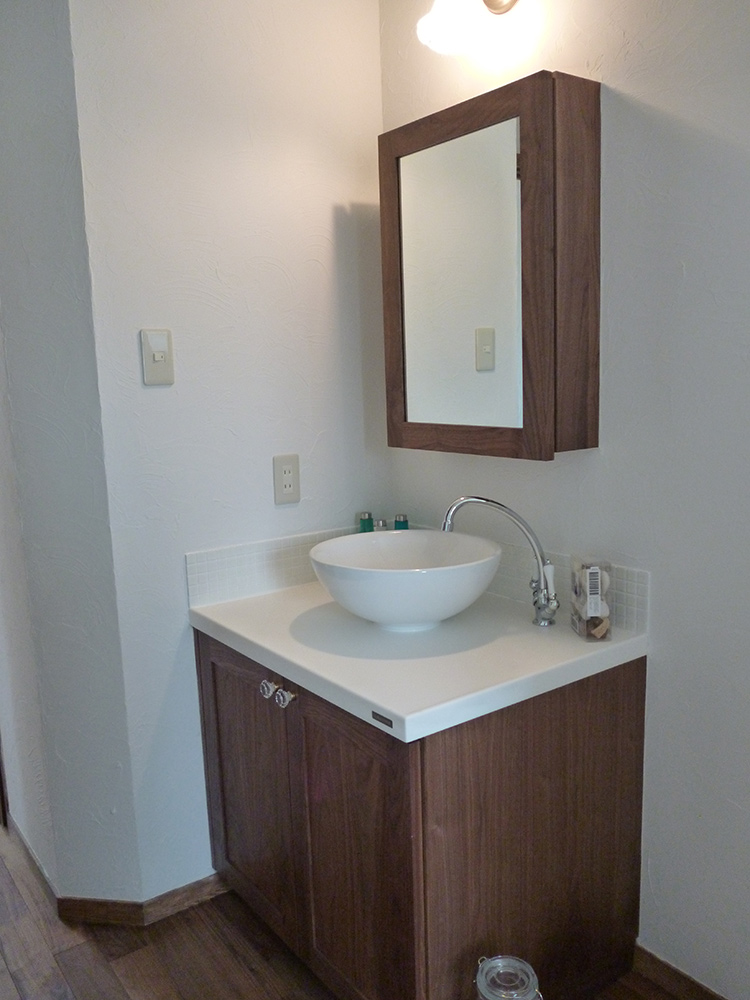 1階と2階でテイストの違う2世帯同居住宅の写真10